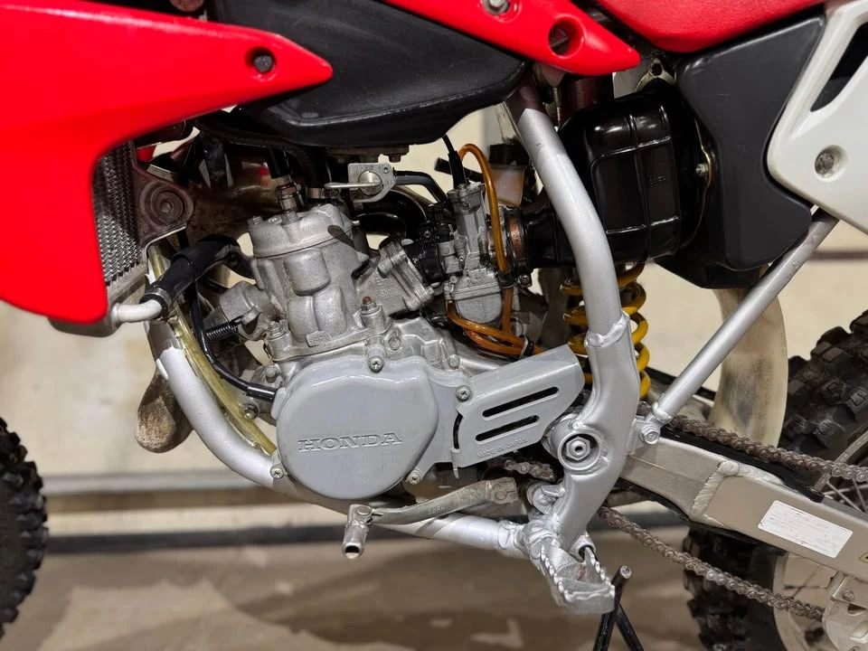 2005 Honda CR - Image 4 of 16