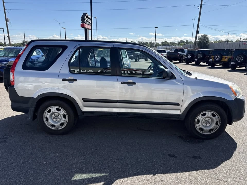 2005 Honda CR-V 2nd Gen - Image 11 of 19
