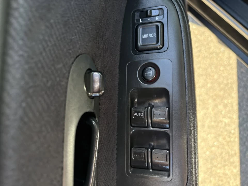 2005 Honda CR-V 2nd Gen - Image 17 of 19