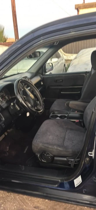 2005 Honda CR-V 2nd Gen - Image 5 of 8