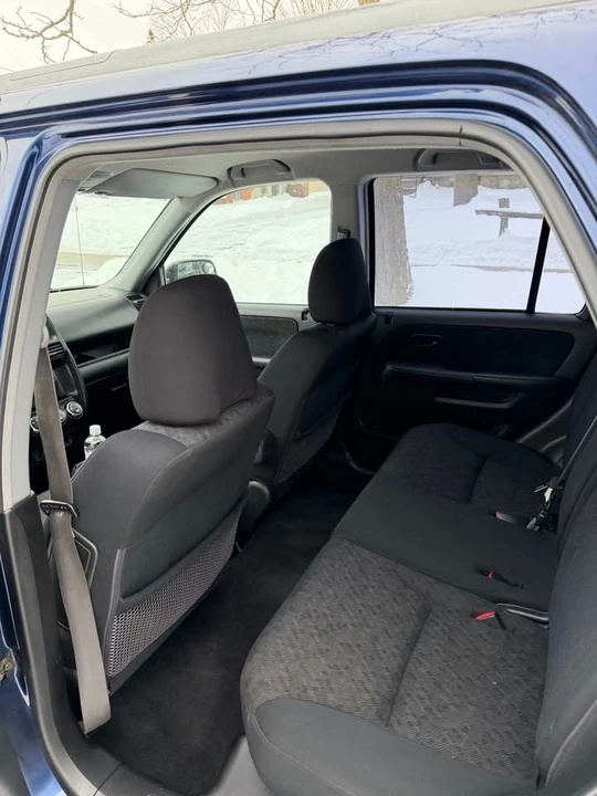 2005 Honda CR-V 2nd Gen - Image 5 of 8