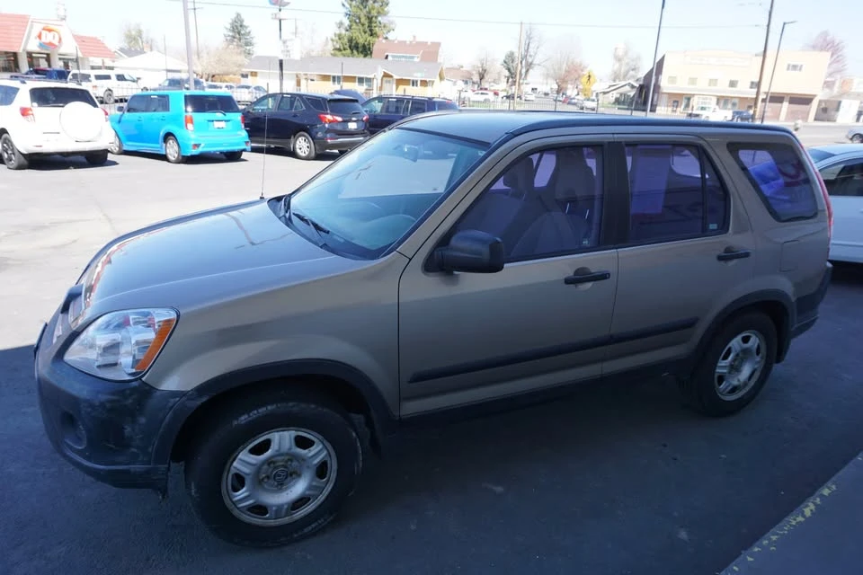 2005 Honda CR-V 2nd Gen - Image 4 of 15