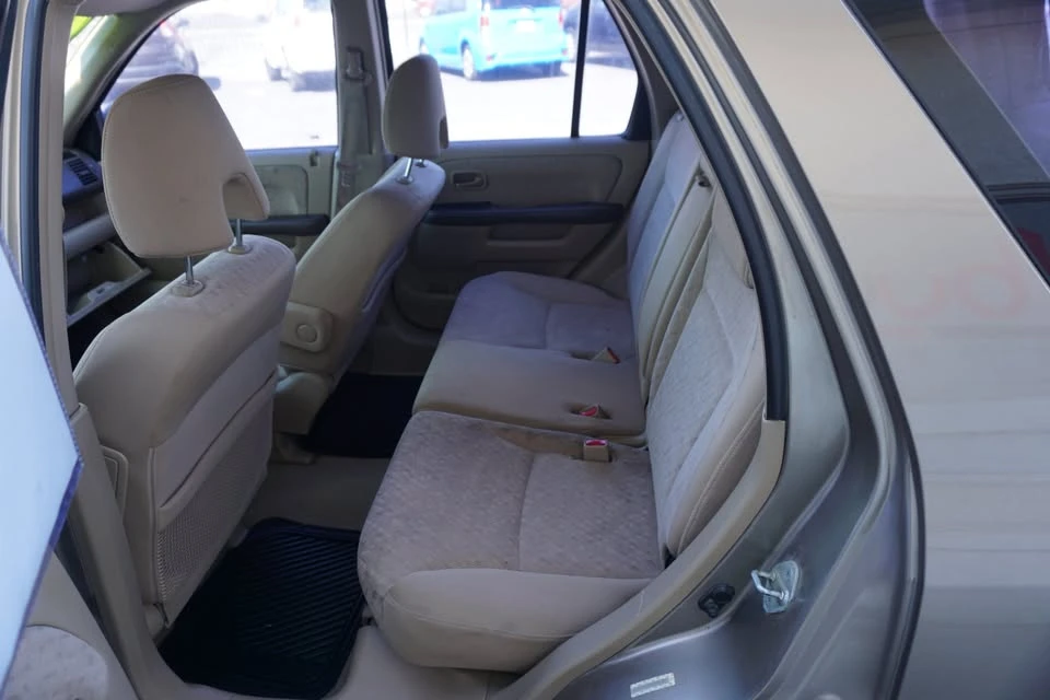 2005 Honda CR-V 2nd Gen - Image 10 of 15