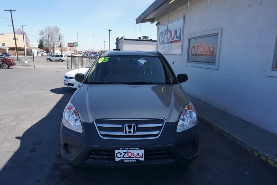 2005 Honda CR-V 2nd Gen - Image 2 of 15