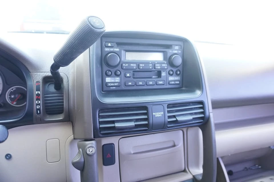 2005 Honda CR-V 2nd Gen - Image 14 of 15