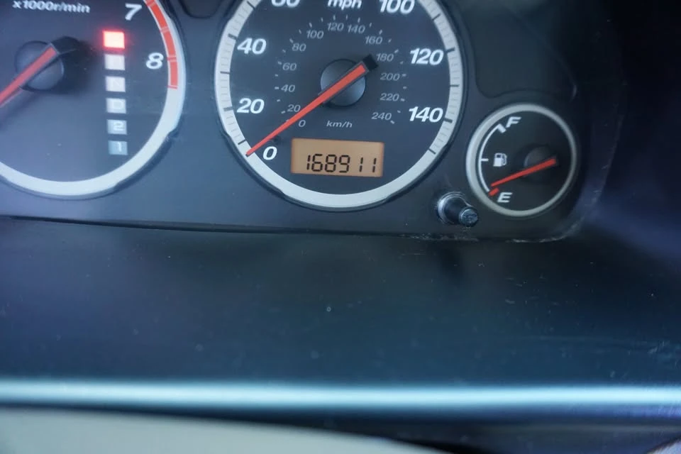 2005 Honda CR-V 2nd Gen - Image 15 of 15