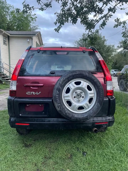 2005 Honda CR-V 2nd Gen - Image 4 of 14