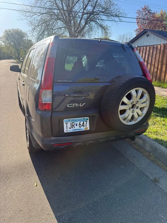 2005 Honda CR-V 2nd Gen - Image 6 of 7