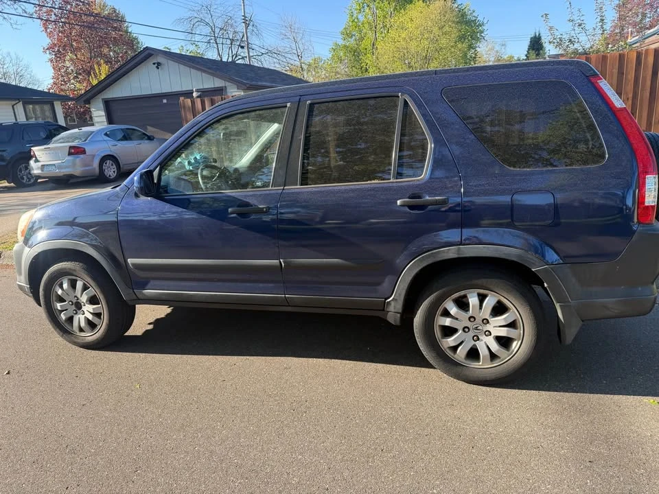2005 Honda CR-V 2nd Gen - Image 7 of 7