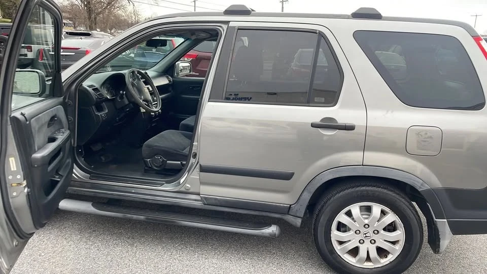 2005 Honda CR-V 2nd Gen - Image 6 of 20
