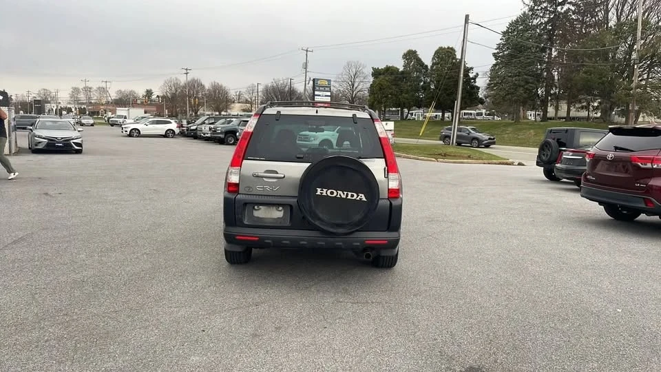 2005 Honda CR-V 2nd Gen - Image 5 of 20