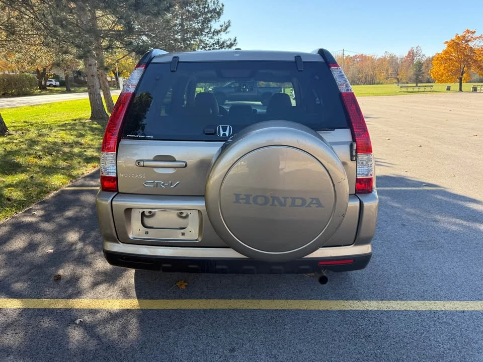 2005 Honda CR-V 2nd Gen - Image 5 of 19