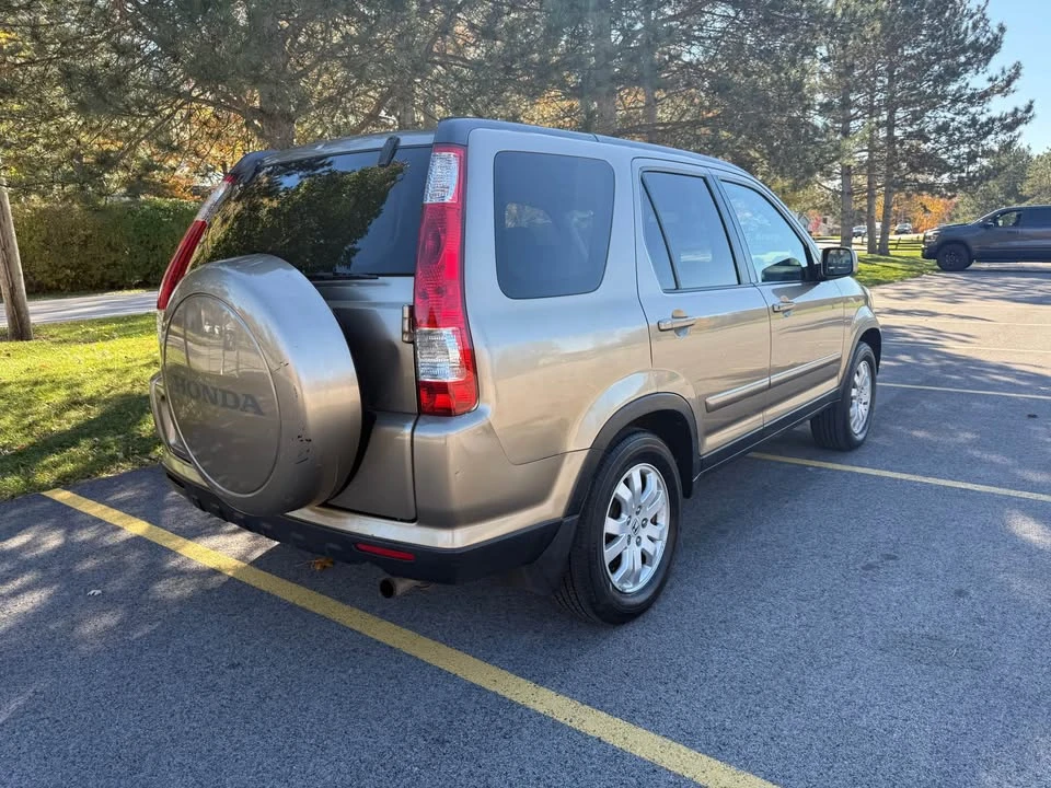 2005 Honda CR-V 2nd Gen - Image 6 of 19
