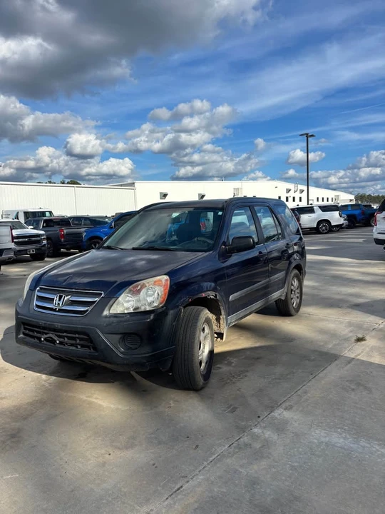 2005 Honda CR-V 2nd Gen - Image 5 of 8