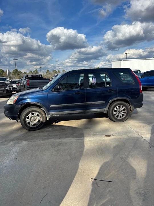 2005 Honda CR-V 2nd Gen - Image 4 of 8