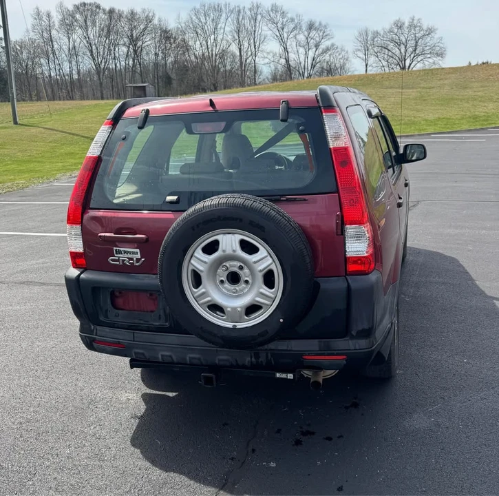 2005 Honda CR-V 2nd Gen - Image 5 of 15