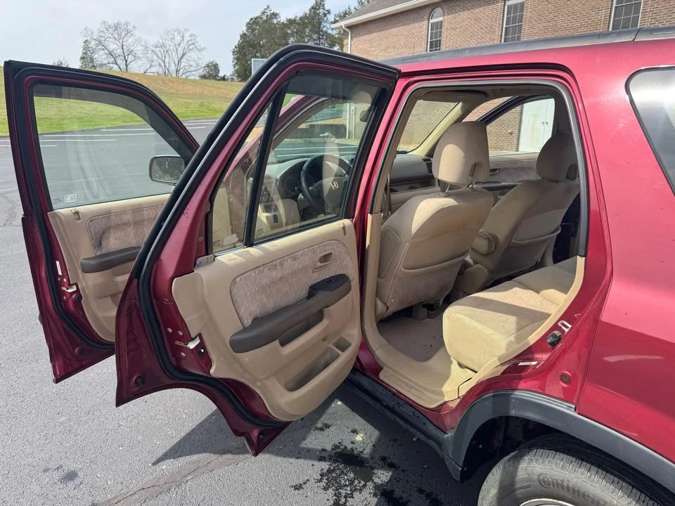 2005 Honda CR-V 2nd Gen - Image 10 of 15