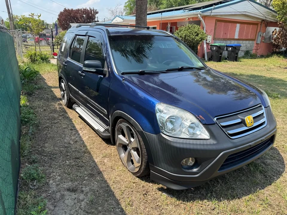 2005 Honda CR-V 2nd Gen - Image 4 of 14