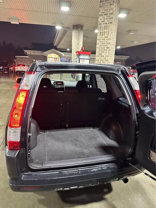 2005 Honda CR-V 2nd Gen - Image 8 of 13