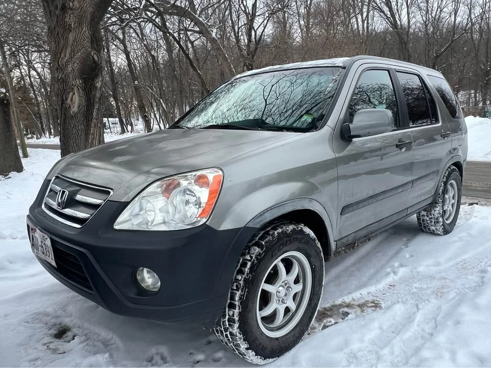 2005 Honda CR-V 2nd Gen - Image 6 of 6