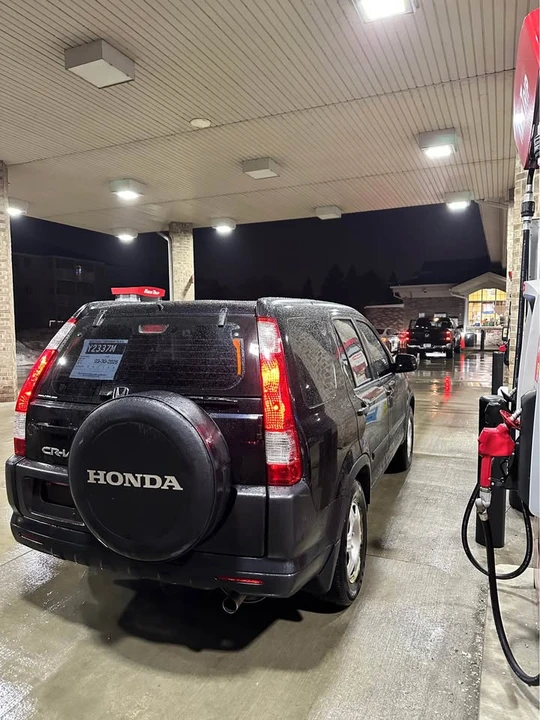 2005 Honda CR-V 2nd Gen - Image 4 of 13