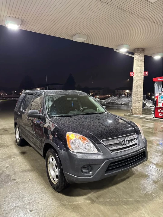 2005 Honda CR-V 2nd Gen - Image 6 of 13