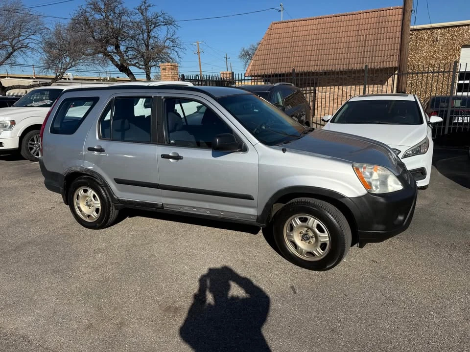 2005 Honda CR-V 2nd Gen - Image 3 of 9