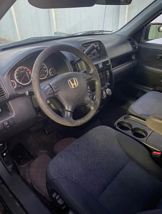 2005 Honda CR-V 2nd Gen - Image 5 of 5