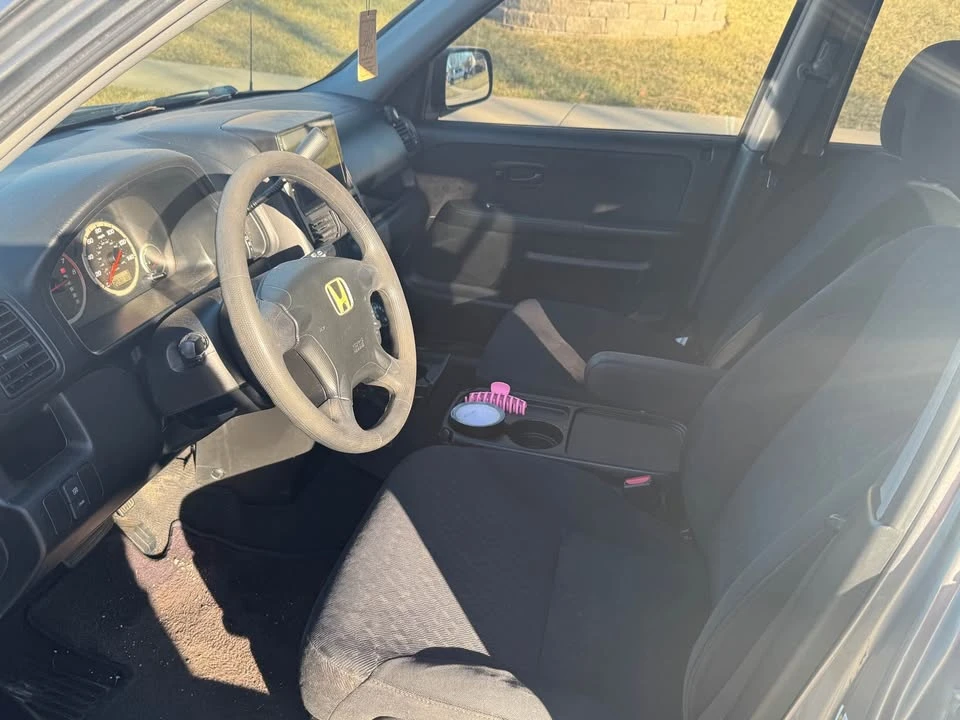 2005 Honda CR-V 2nd Gen - Image 5 of 9