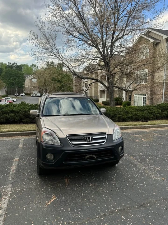 2005 Honda CR-V 2nd Gen - Image 7 of 13