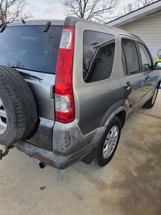 2005 Honda CR-V 2nd Gen - Image 6 of 13