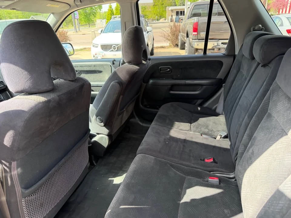 2005 Honda CR-V 2nd Gen - Image 10 of 12