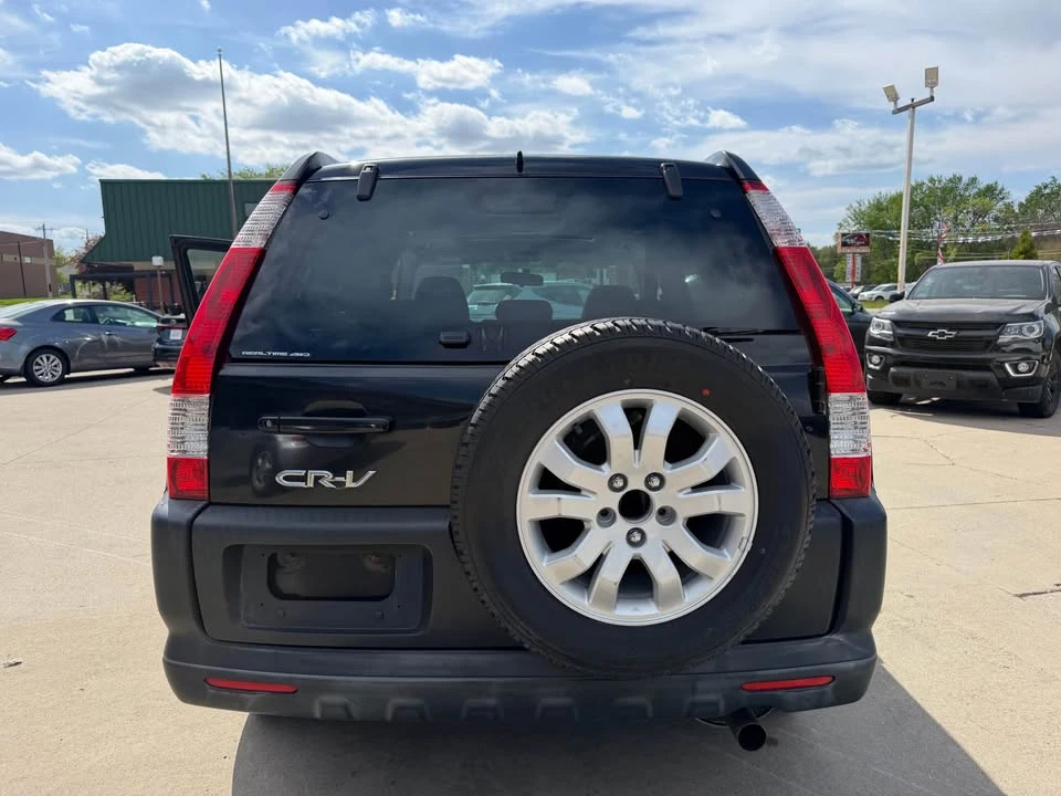 2005 Honda CR-V 2nd Gen - Image 4 of 12
