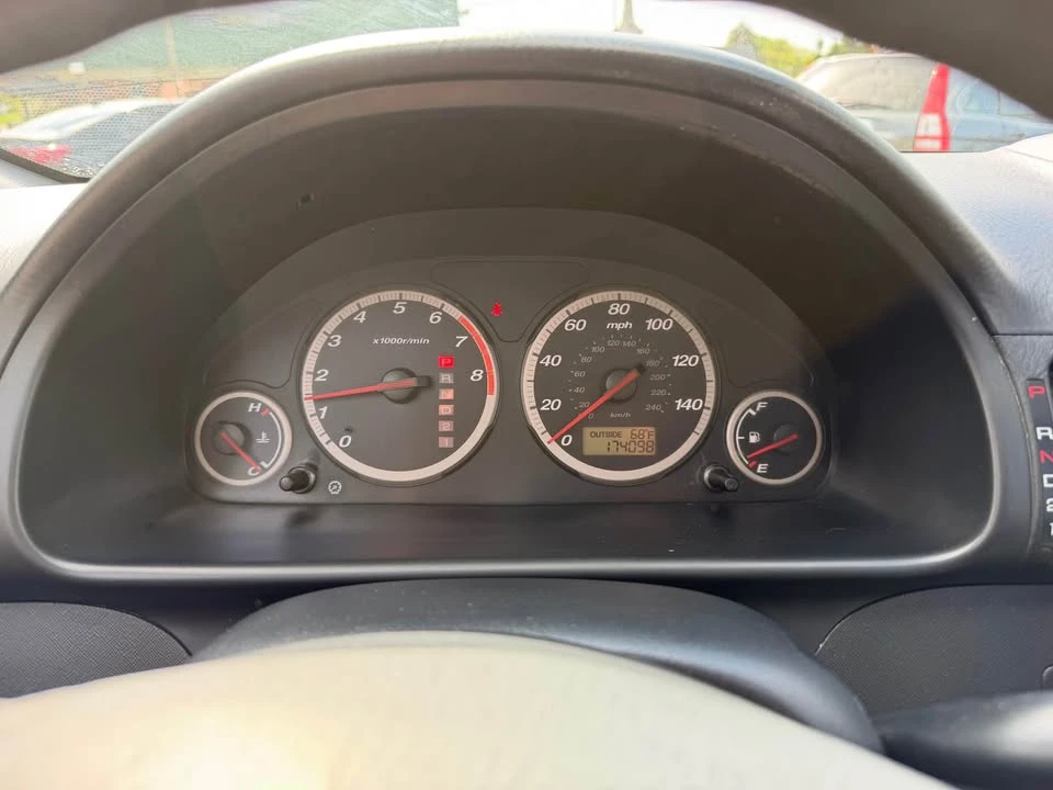 2005 Honda CR-V 2nd Gen - Image 7 of 12