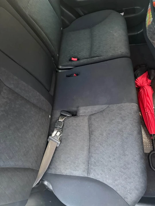 2005 Honda CR-V 2nd Gen - Image 5 of 7