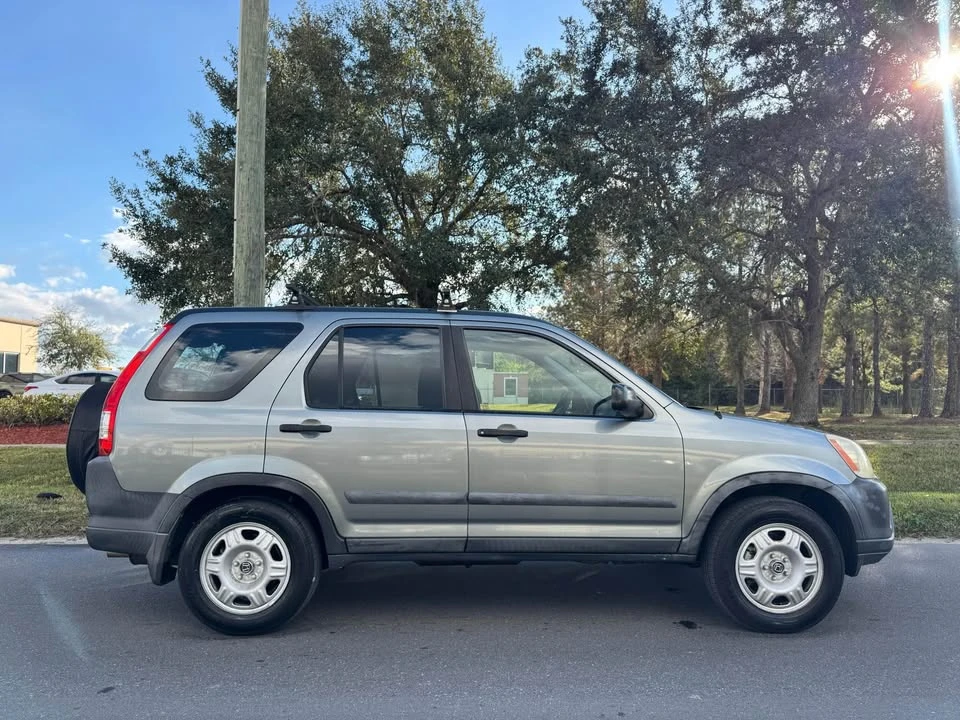 2005 Honda CR-V 2nd Gen - Image 16 of 16