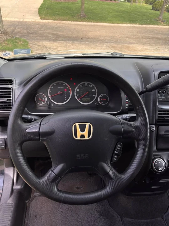 2005 Honda CR-V 2nd Gen - Image 13 of 15