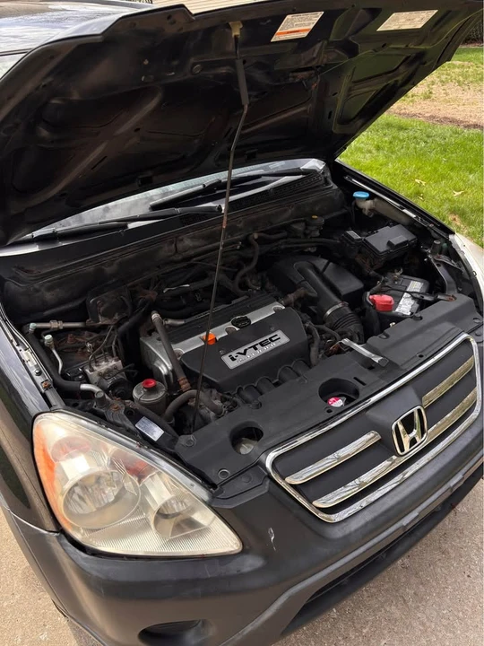 2005 Honda CR-V 2nd Gen - Image 15 of 15