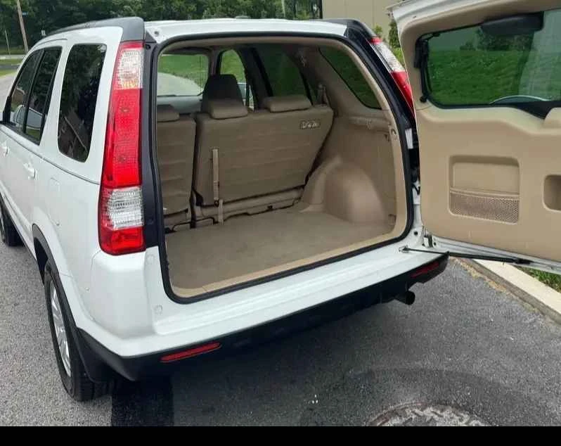 2005 Honda CR-V 2nd Gen - Image 9 of 14