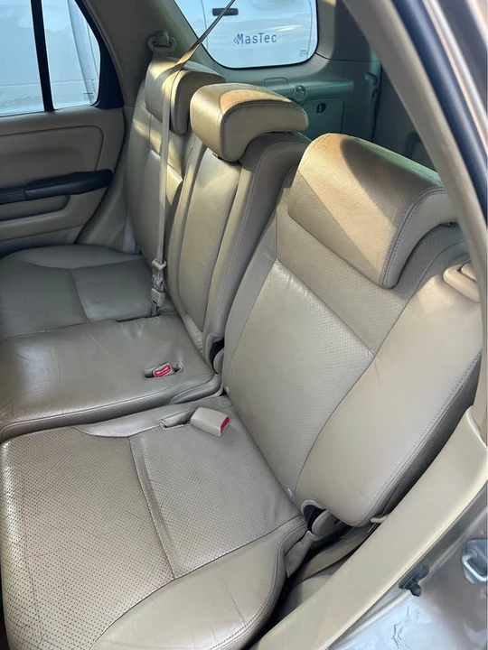 2005 Honda CR-V 2nd Gen - Image 6 of 6