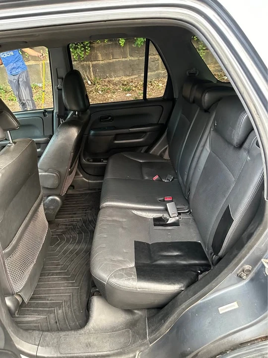 2005 Honda CR-V 2nd Gen - Image 8 of 8