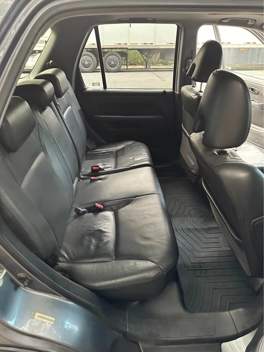 2005 Honda CR-V 2nd Gen - Image 6 of 8