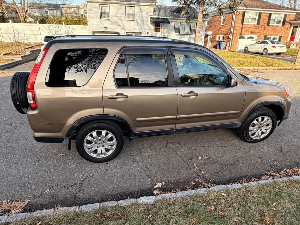 2005 Honda CR-V 2nd Gen - Image 7 of 18