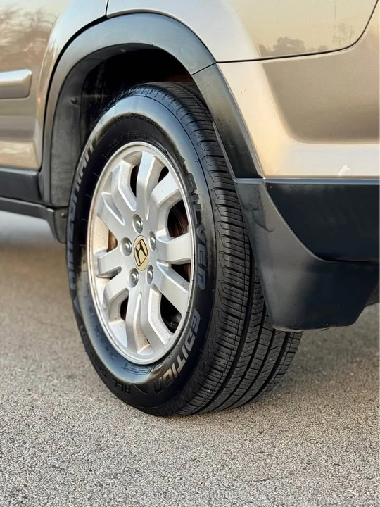 2005 Honda CR-V 2nd Gen - Image 4 of 18