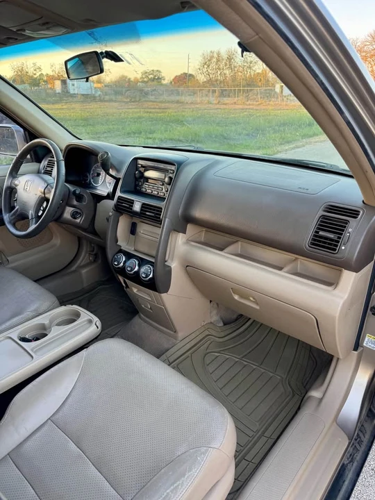 2005 Honda CR-V 2nd Gen - Image 7 of 18