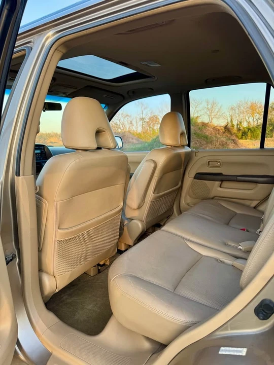 2005 Honda CR-V 2nd Gen - Image 10 of 18
