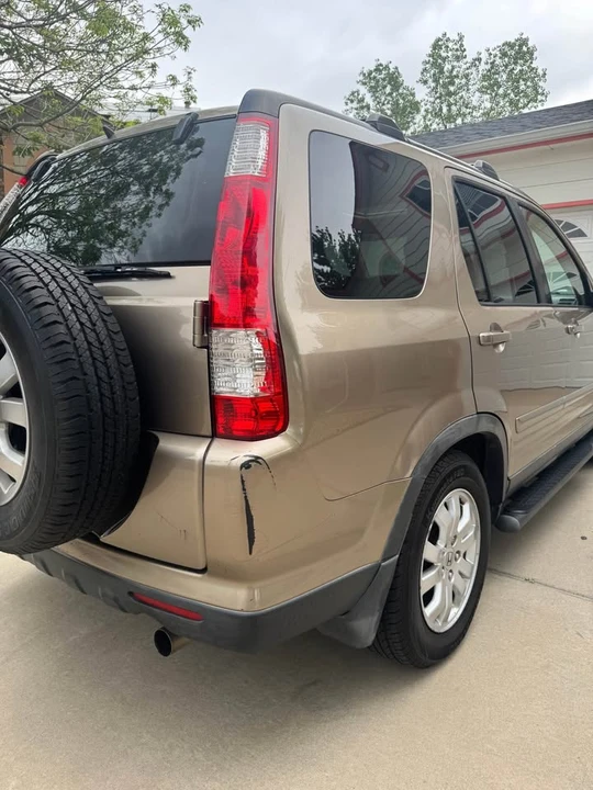 2005 Honda CR-V 2nd Gen - Image 5 of 16