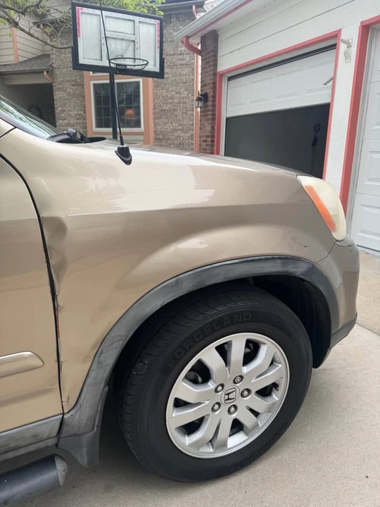 2005 Honda CR-V 2nd Gen - Image 9 of 16