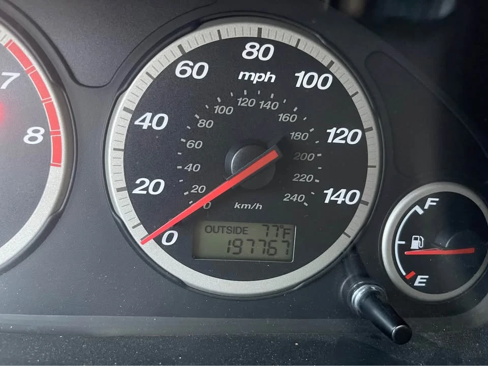 2005 Honda CR-V 2nd Gen - Image 5 of 10