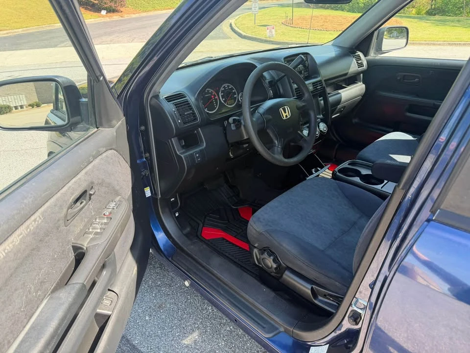 2005 Honda CR-V 2nd Gen - Image 6 of 11